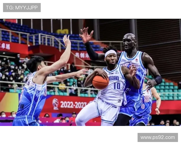 史密斯45分助深圳险胜北京杰曼空砍34分